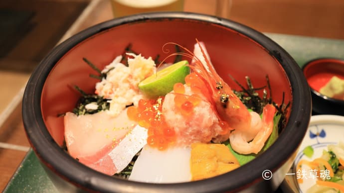 金沢おでんと海鮮丼を喰らう