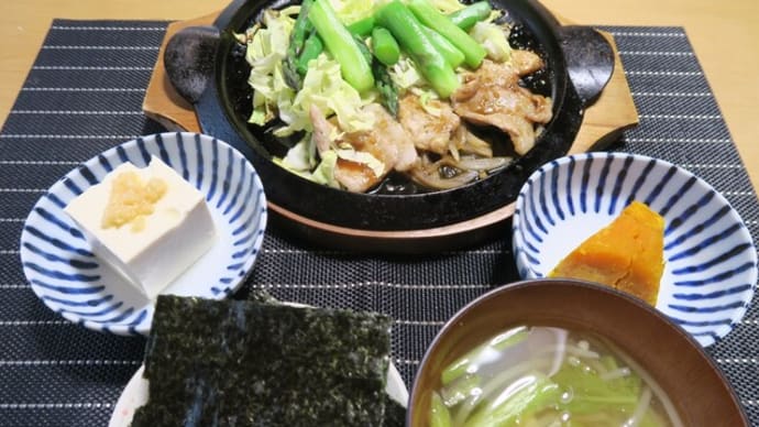 生姜焼き定食、炊屋食堂の田舎定食・・・田舎の味。