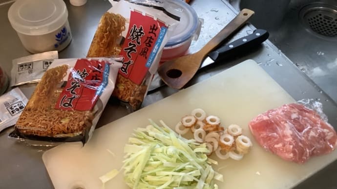 袋麺やきそば(^.^)30年モノのヘラ?