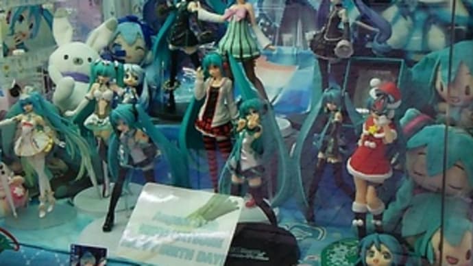 初音ミク、セガのゲームセンターにて