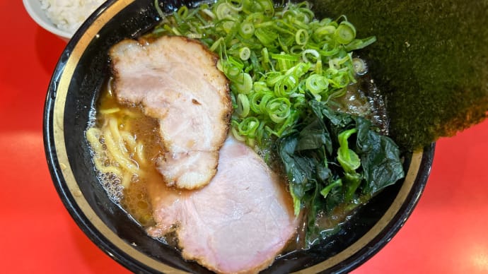 【大塚】 横濱家系ラーメン 野中家「特製ラーメン 並(1050円)+ライス(100円)」
