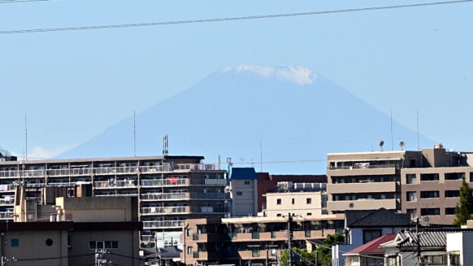 10月06日 富士山が冠雪していました。