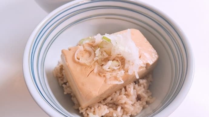 髪を育てる栄養素～大豆イソフラボン編～：豆腐でとうめしを作る！