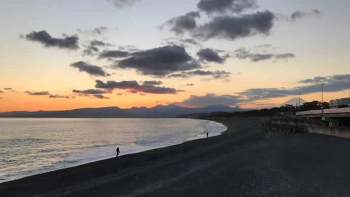 茅ヶ崎から夕陽を眺めつつハーフ走、