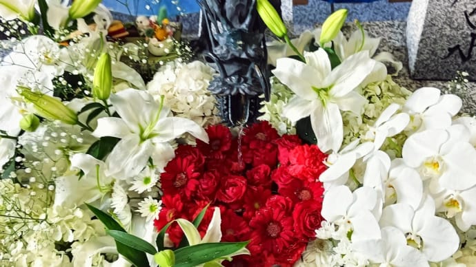 オリンピック応援『ガンバレ🇯🇵ニッポン』花手水です!~札幌諏訪神社~