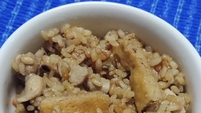 【04/10晩御飯】生命鶏釜飯、今回はちょいとやり方を変えたんだね:P
