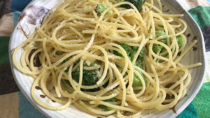 ブロッコリーソースのパスタ