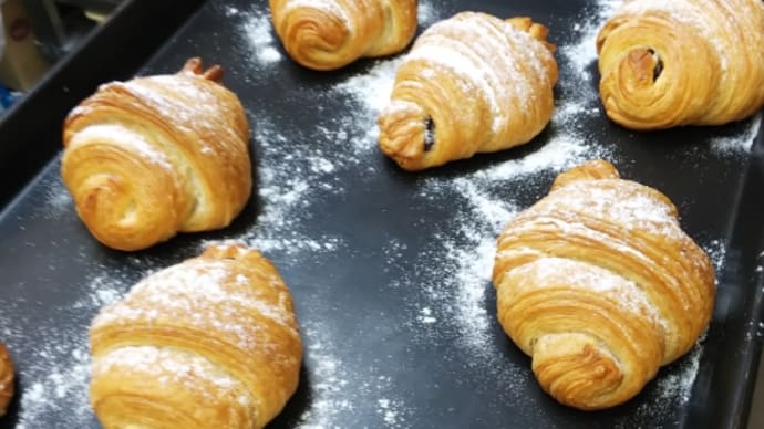 今日は…チョコクロワッサン🥐