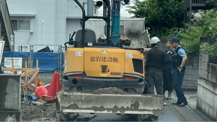 違法な通行止めと建築基準法違反