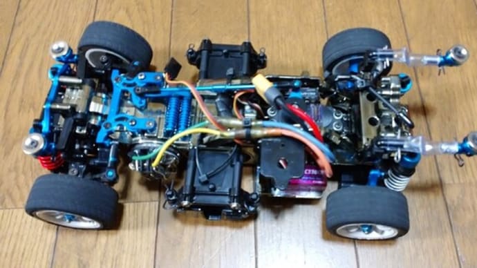 CC-02シャシーのボディマウント加工・・・・