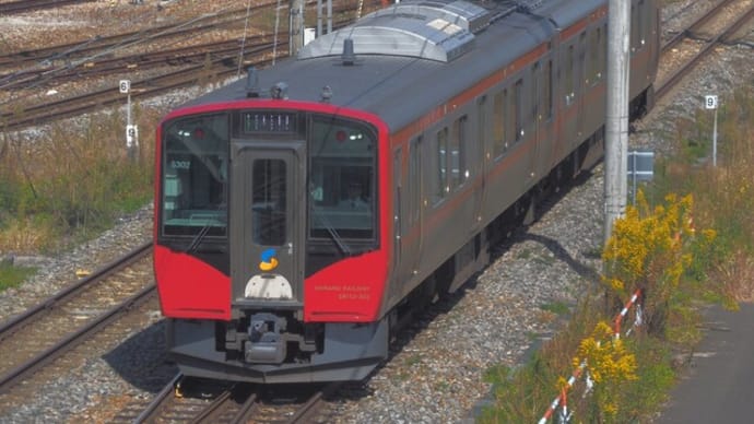 しなの鉄道(10/25):篠ノ井駅付近にて(SR1系)