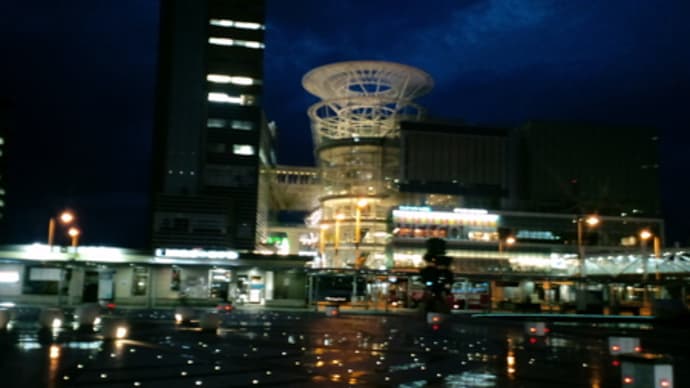 高松駅前きれいです