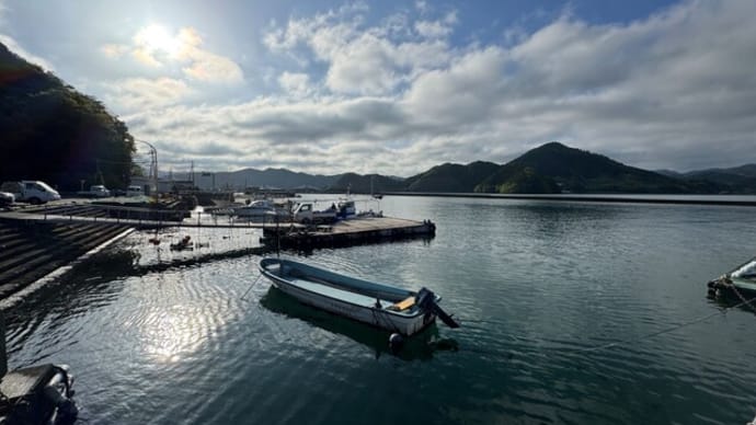 彩雲の計石港 今朝の仕入にて