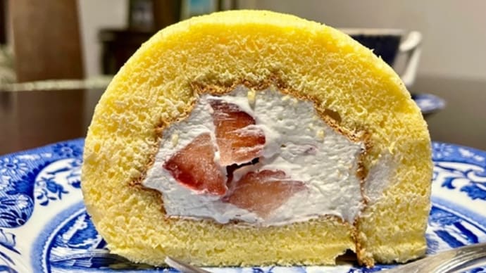 4本目のいちごのロールケーキ