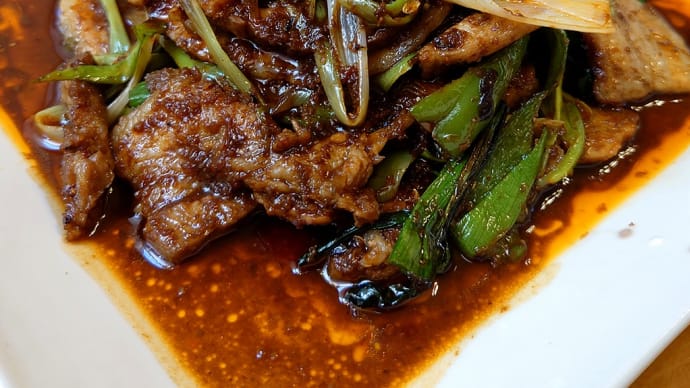 葉にんにくが手に入ったので、本格的な回鍋肉を作ってみました