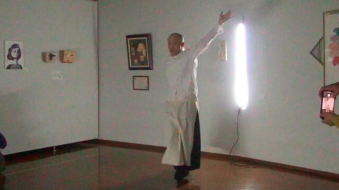 ダンス写真を撮ってSNSにUPしよう! Yoshie Akinori "GARLAND" 終了いたしました