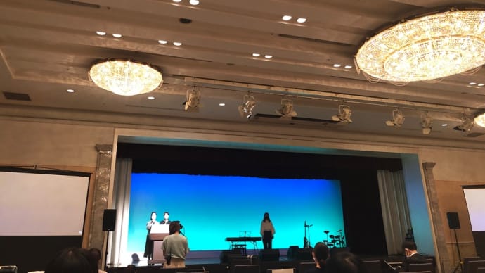 シャンデリア