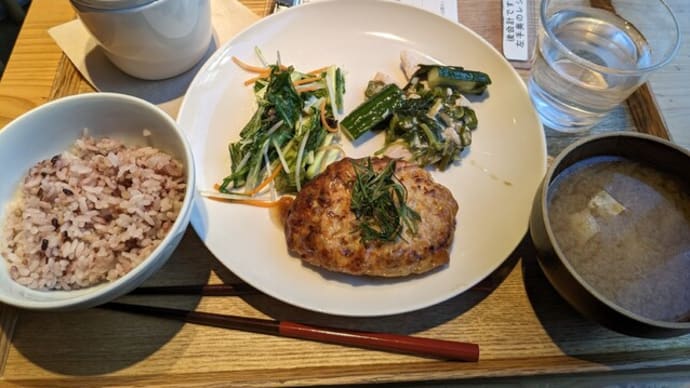 カフェＭＵＪＩでディナー