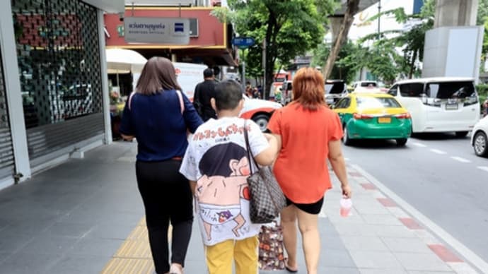 ★クレしんTシャツ