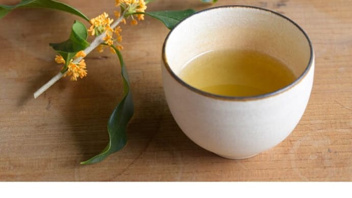 3種の花と日本茶