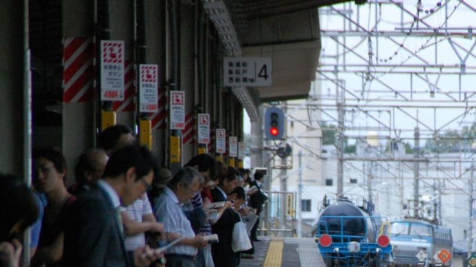 ホーム風景、、【西国分寺駅:武蔵野線】 2011.6.20