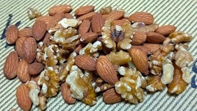 左臀部痛みが引き切らず体力温存日でエビマヨ風を名乗るチキンからの練物まつりwithアーモンド&クルミ