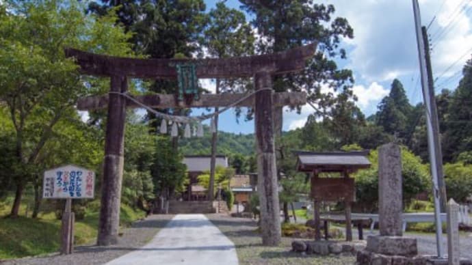夏の摩氣神社(1)