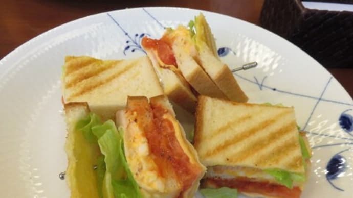 早めのランチは椿屋カフェで