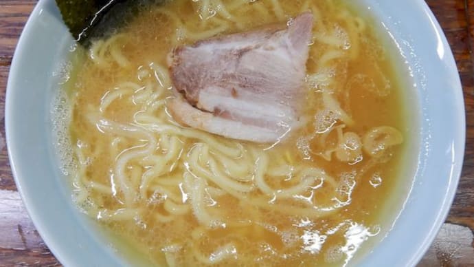 まこと家　[品川区]　/　ラーメン + 小ライス