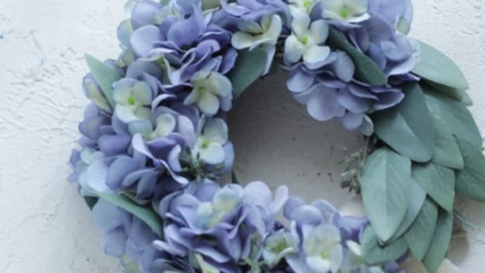 マルシェルに出品しました 『紫陽花とユーカリのリース』