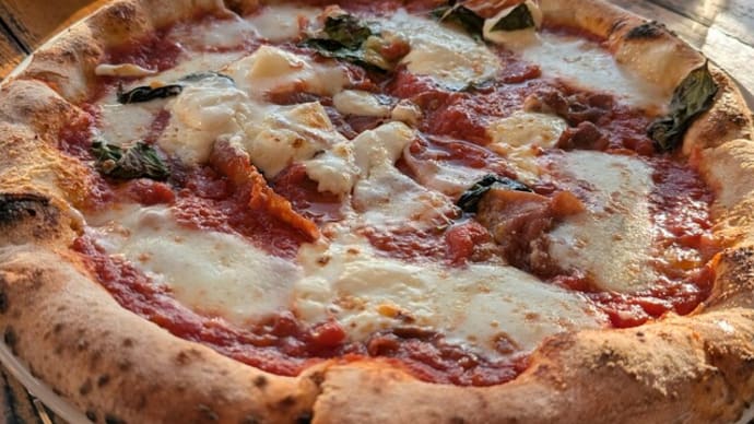 『Pizzeria da ENZOにて···』