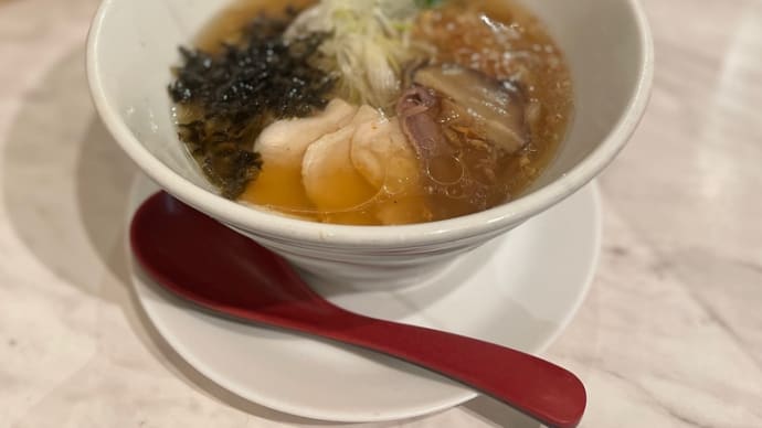 牛骨醤油ラーメン@みなとや 三宮センタープラザB1F
