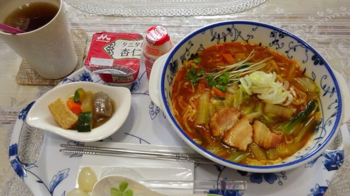 重慶飯店監修 麻辣火鍋麺で昼ラーと、病院好き夫!?