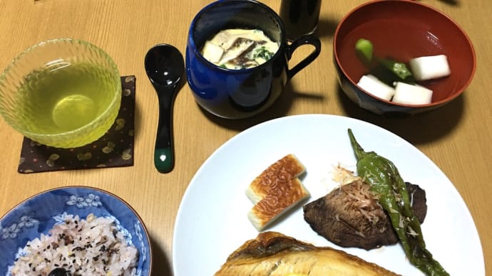 和定食の塩分と洗い物を減らすには・・・とニトリ「減塩しょうゆスプレー」購入(o^^o)