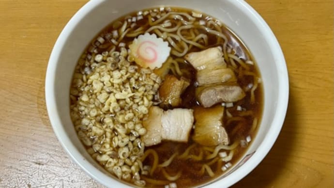 自家製麺とスープ。