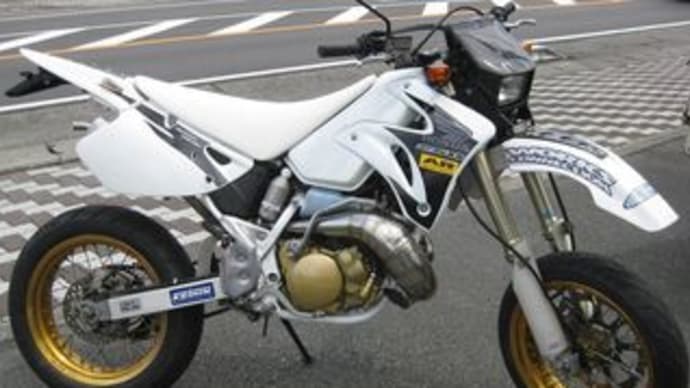 CRM250ARシート張替完成