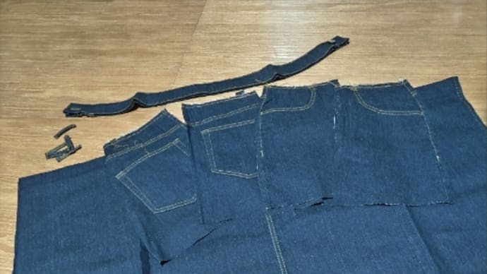 持ち手一体型トートバッグ、パーツ制作中〜