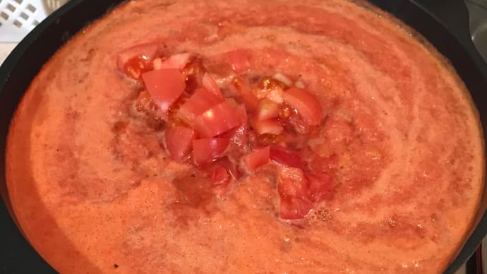 皮ごと真っ赤なトマトソース