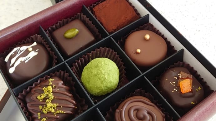 チョコレート作りのレッスンへ