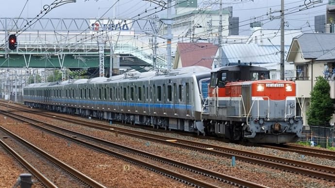 小田急5000形甲種輸送【その2】~DE10 1561+5000形10両 甲子園口付近~