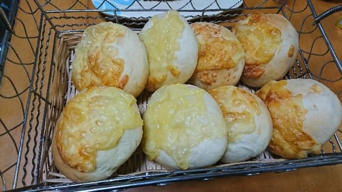 久々のチーズパン