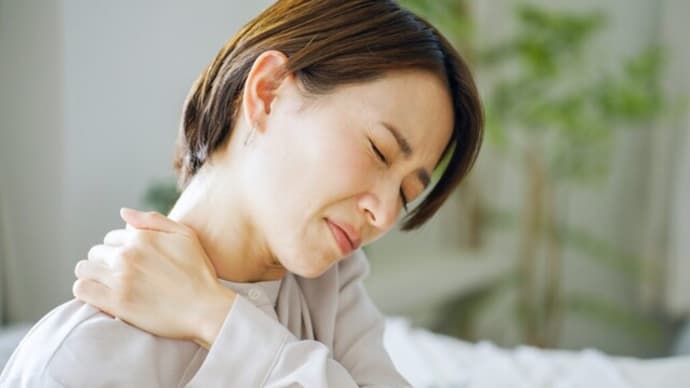 肩こり解消！上背部を鍛える5つの効果的エクササイズ