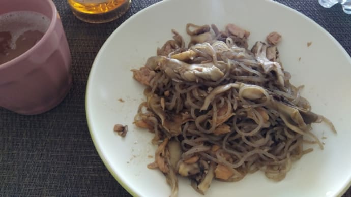 しらたき・舞茸・ツナの炒め物