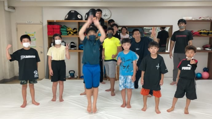 (木)キッズ格闘技クラス18:30〜