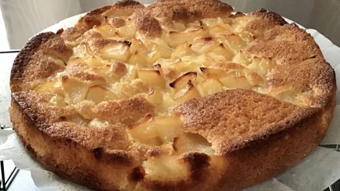 リンゴのケーキ・アップルアーモンドプディングケーキ