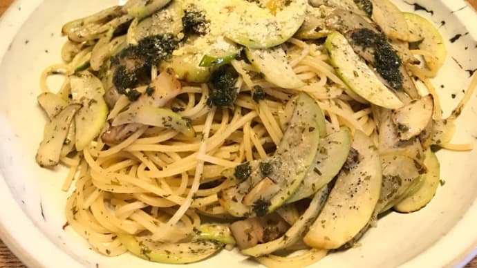 マコモとベーコンのパスタ 人参葉ジェノベーゼ