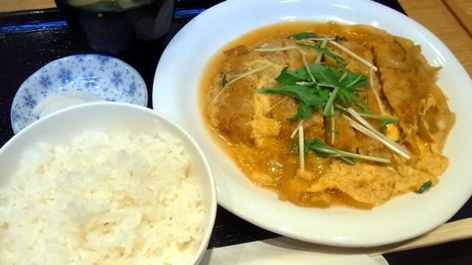 カツとじ定食 伊々