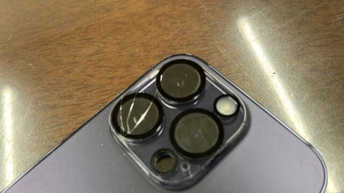 付けてて良かったiPhoneのカメラ保護ガラス。