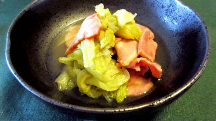 レタスとベーコンのレンジ蒸し 藤井恵