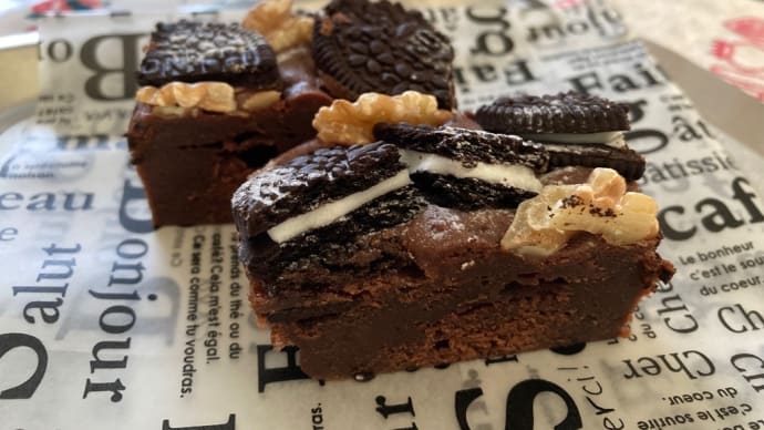 ザクザククッキーブラウニーとチョコ色々。